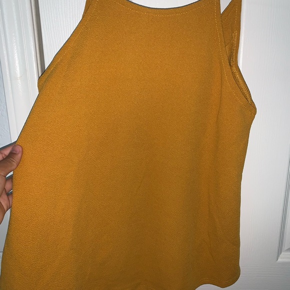 Yellow Top - Picture 3 of 3